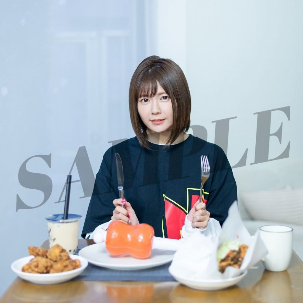 声優 竹達彩奈 直筆サイン Tシャツ 竹達彩奈『肉フェス』コラボグッズ、会場で完売したTシャツも再販