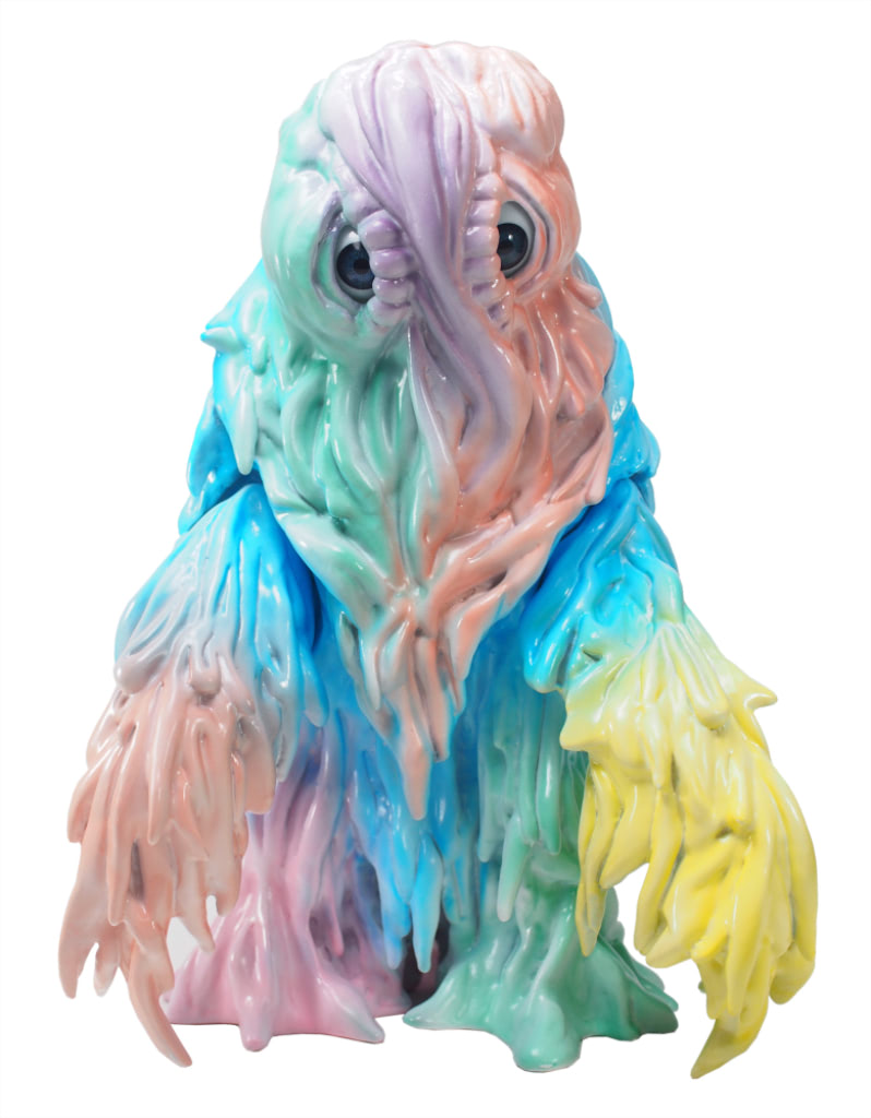 まるで陶磁器の様なソフビ製『ヘドラ』が数量限定で登場