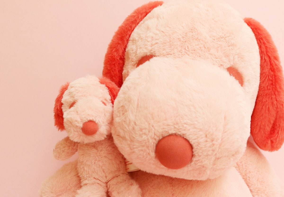 ピンクのスヌーピー⁉ 大人気ぬいぐるみが再販決定