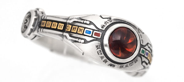 クウガのベルトを再現！ アークル silver925リング SPECIAL Ver.発売