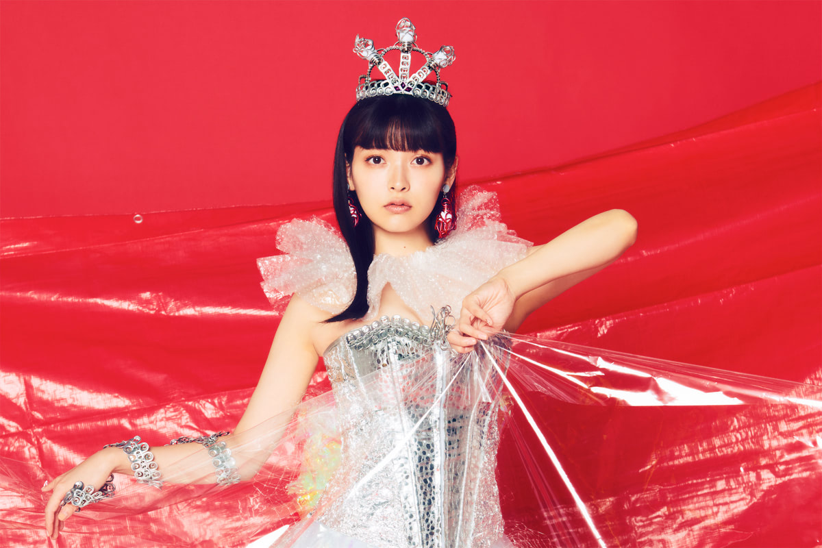 上坂すみれのキュートな魅力から舞台裏の素顔までが詰まったLIVE