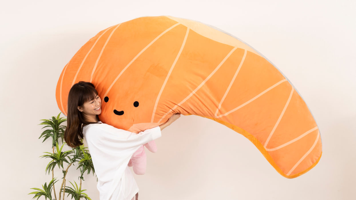 kirimiちゃん クッション　まとめ売り 約2m！ クロミとKIRIMIちゃん. の夢の特大クッション | アニメージュ