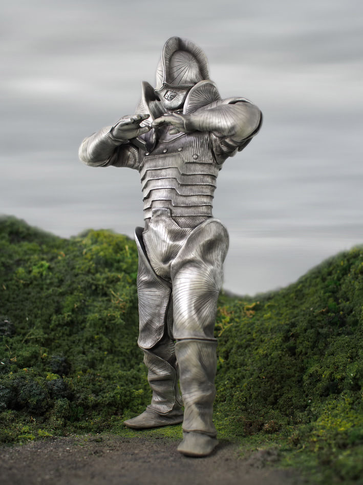 ウルトラセブン』ボーグ星人ソフビが撮影現場と見間違うほど
