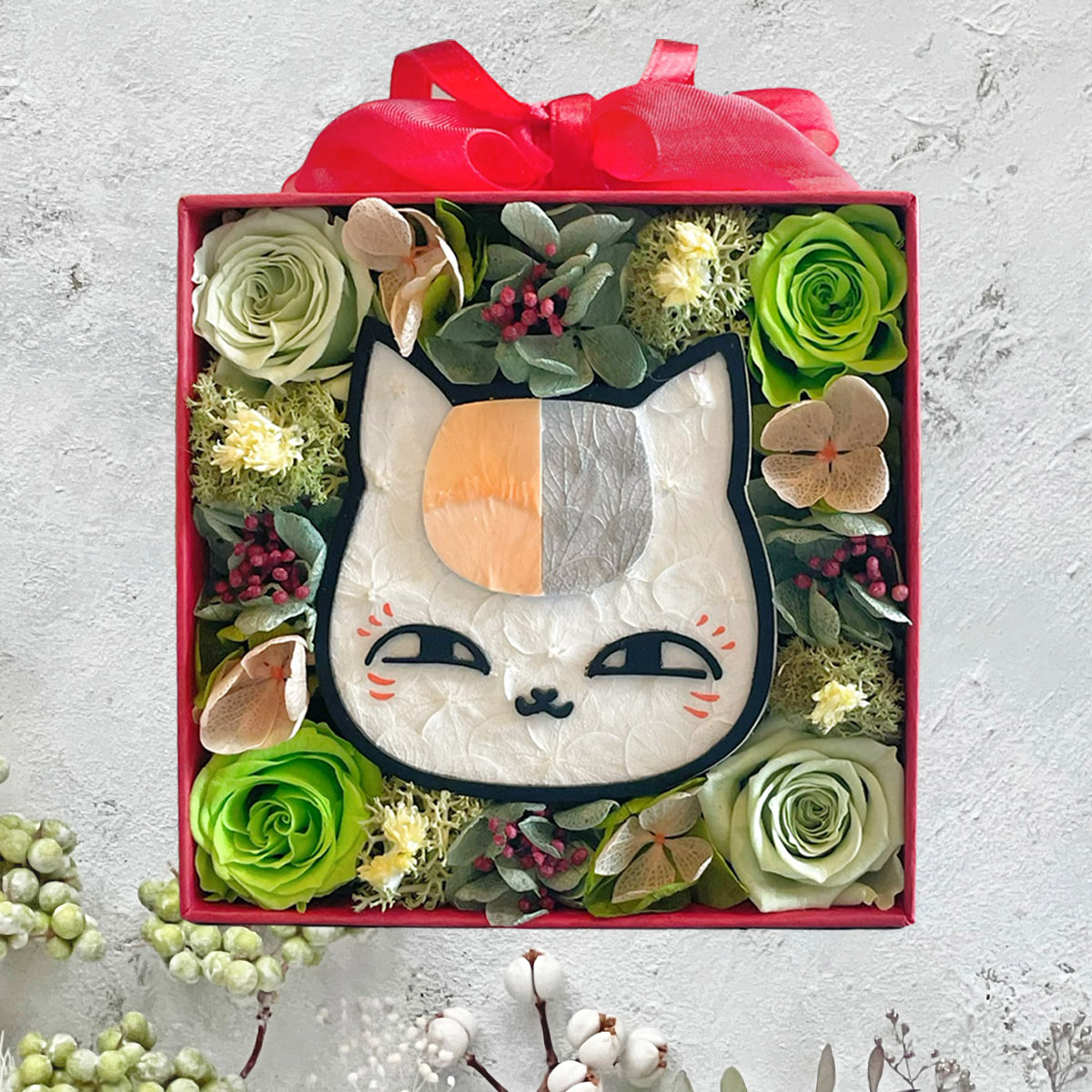 置いて飾れる『ニャンコ先生』フラワーBOXがいつでもあなたの用心棒に
