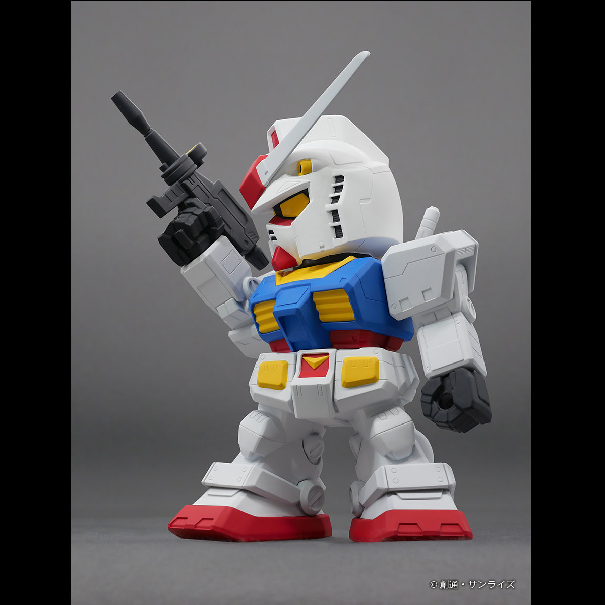 飾れる！ 遊べる！ 初代ガンダム！ ジャンボソフビフィギュアSD