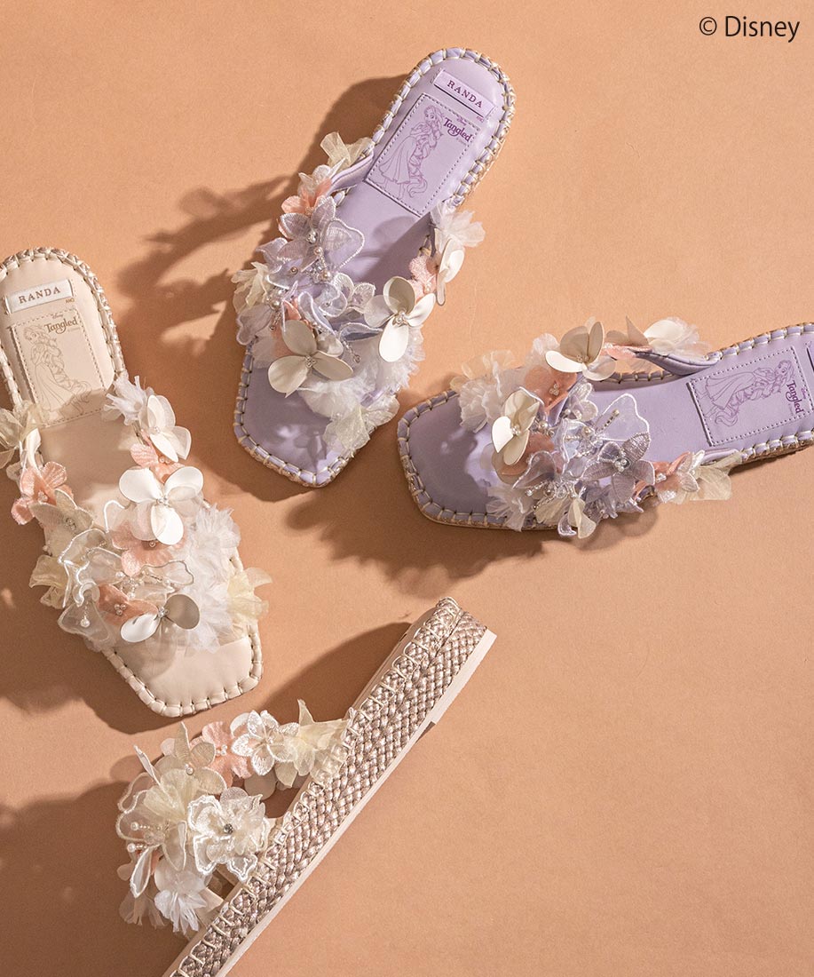 RANDA Disney ラプンシェルシリーズ　フラワーフラットサンダル　　新品 ランダ『塔の上のラプンツェル』モチーフのシューズ、花型ビジュー