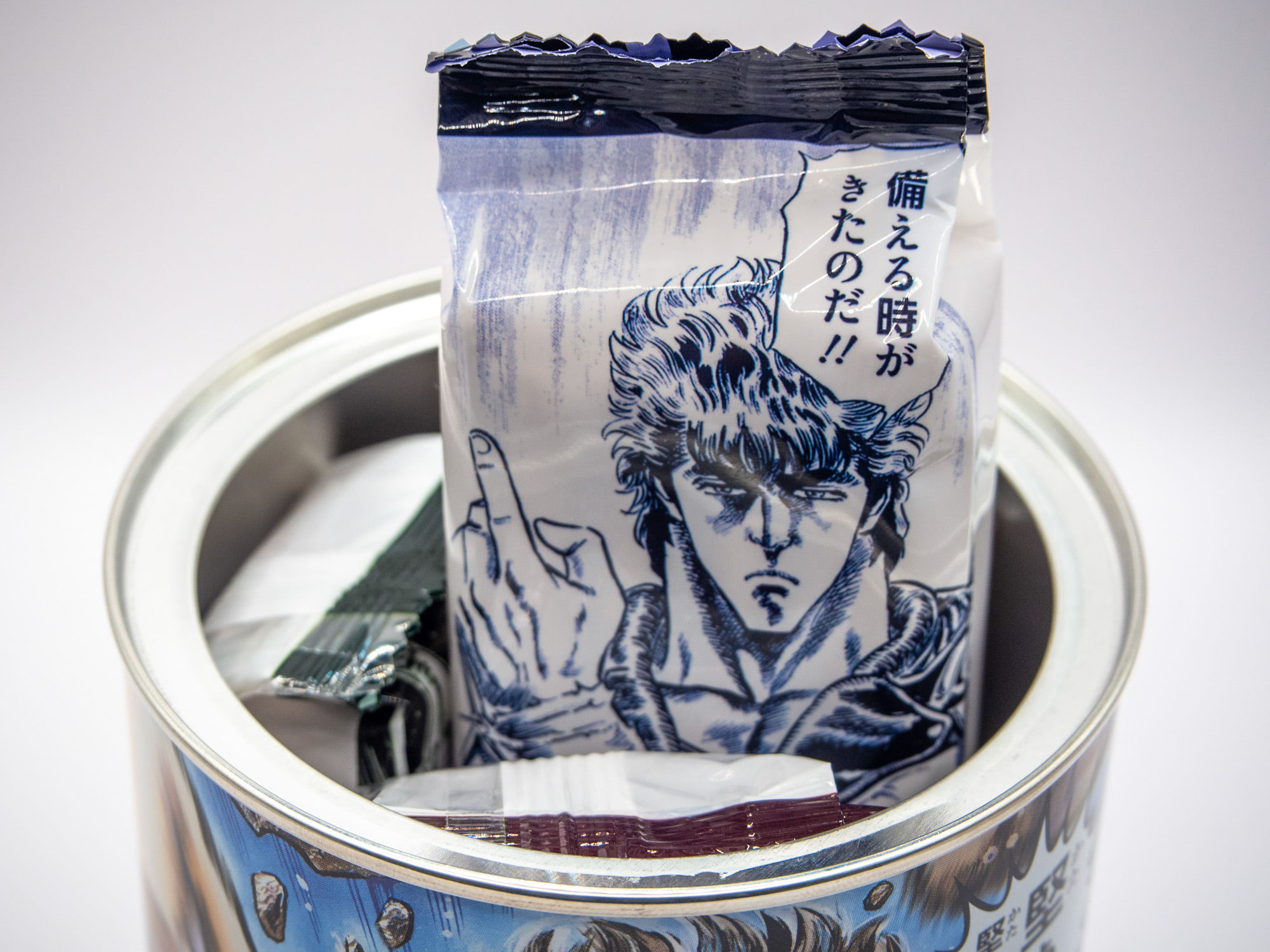 本日一般販売開始】『北斗の拳』コラボ非常食「北斗の堅（けん）」を