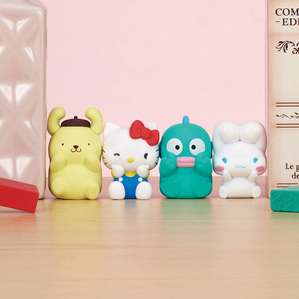 サンリオキャラクターズ はさまるんFig.」隙間でほっぺムギュ