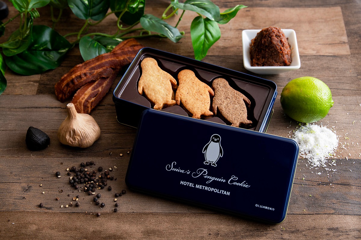 Suicaのペンギン】おしゃれなネイビー缶入り♪大人味のクッキーが気に