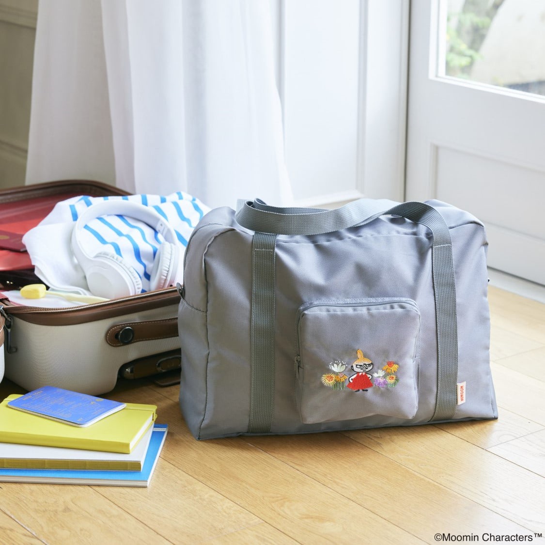 新品 未使用 LeSportsac ボストンバッグ ムーミン リトルミイ ムーミン】3月1日はミイの日！ リトルミイの刺繍が映えるバッグが素敵