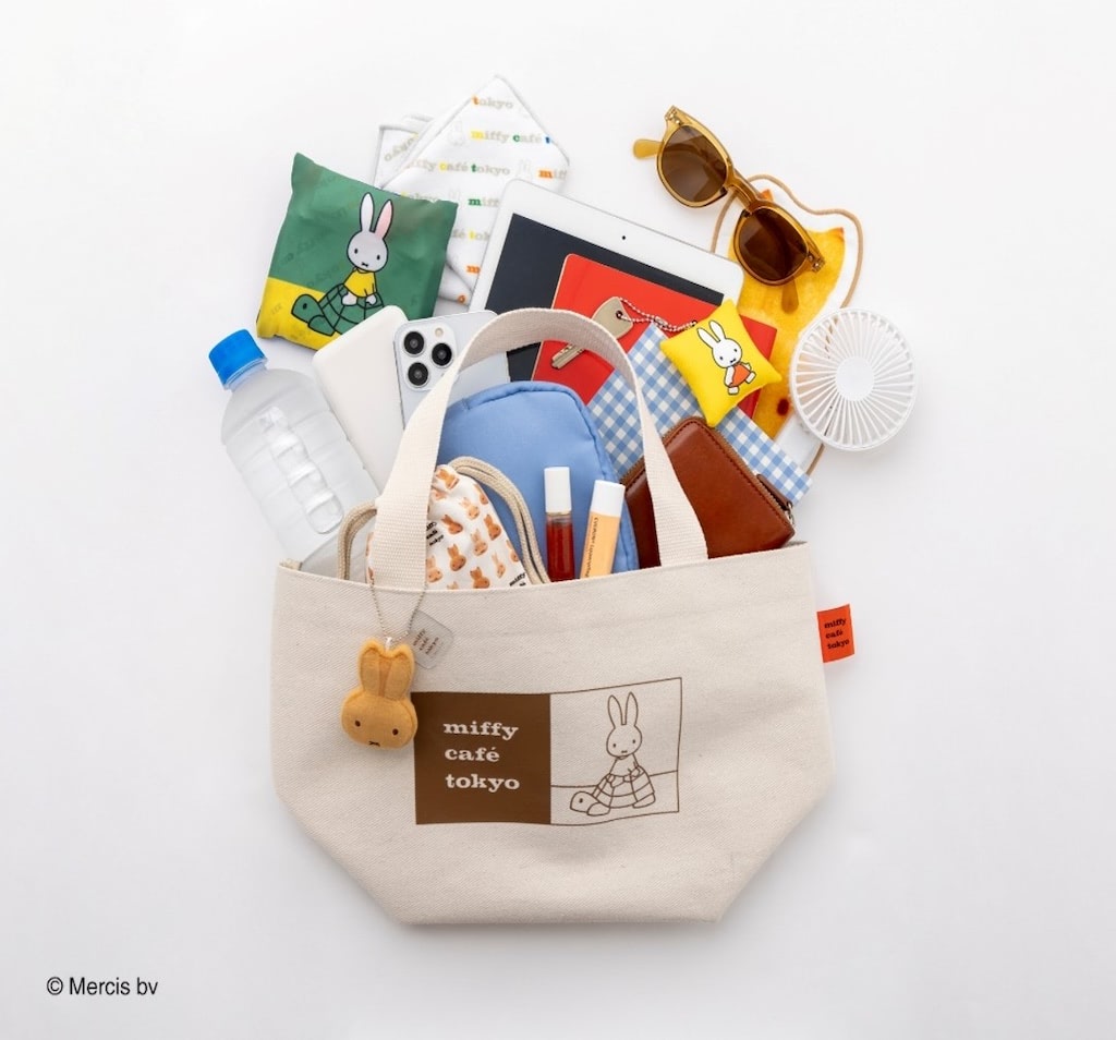 ミッフィ　マスコットチャーム Miffy コードホルダー チャーム miffy ミッフィー flower