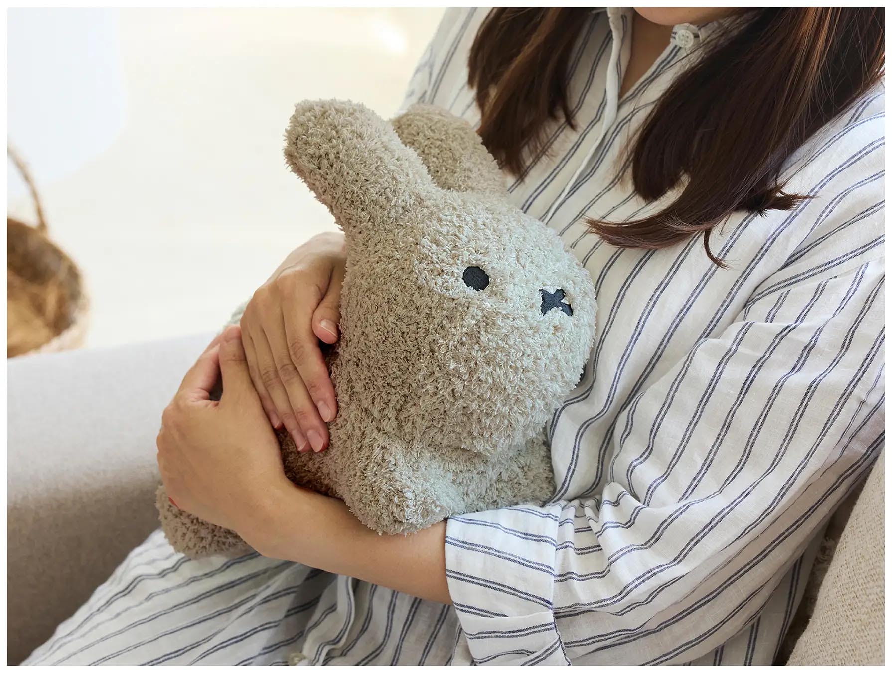 キダルト女子注目！ 「ブルーナボンボン ふわモコ ミニ」新色グレー