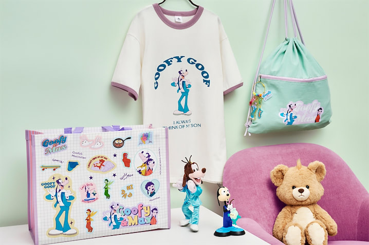 ディズニーストア　グーフィー　特大 くたくた　パステル　ぬいぐるみ　ふわふわ ディズニーストア】グーフィーのお誕生日記念、パステルかわいい