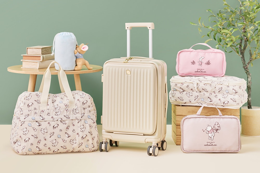 ディズニーストア】プーさんと仲間たちをデザインしたトラベルグッズが