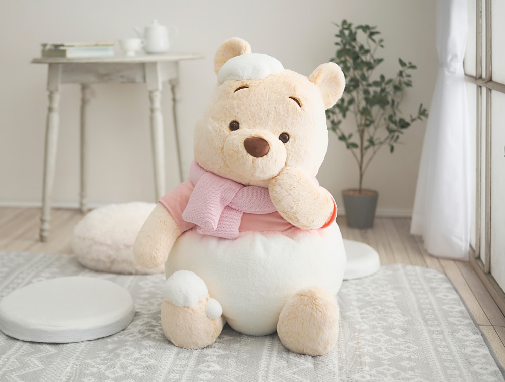 プーさん 81cm ぬいぐるみ スーパービッグ WHITE POOH ディズニーストア】雪で真っ白な冬のコレクション「WHITE POOH」が登場