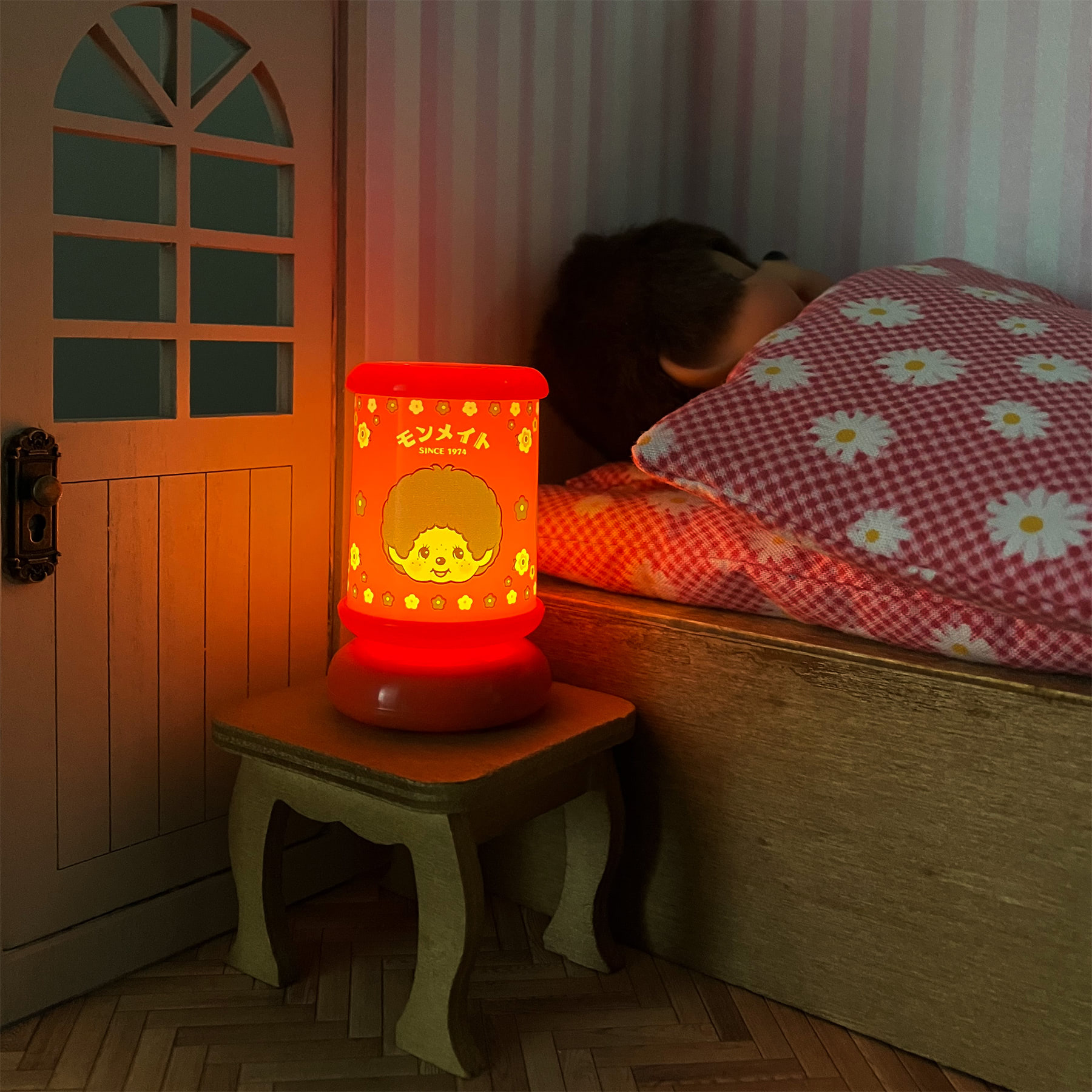 モンチッチ】ミニルームライトとがまぐちキーホルダーがカプセルトイで